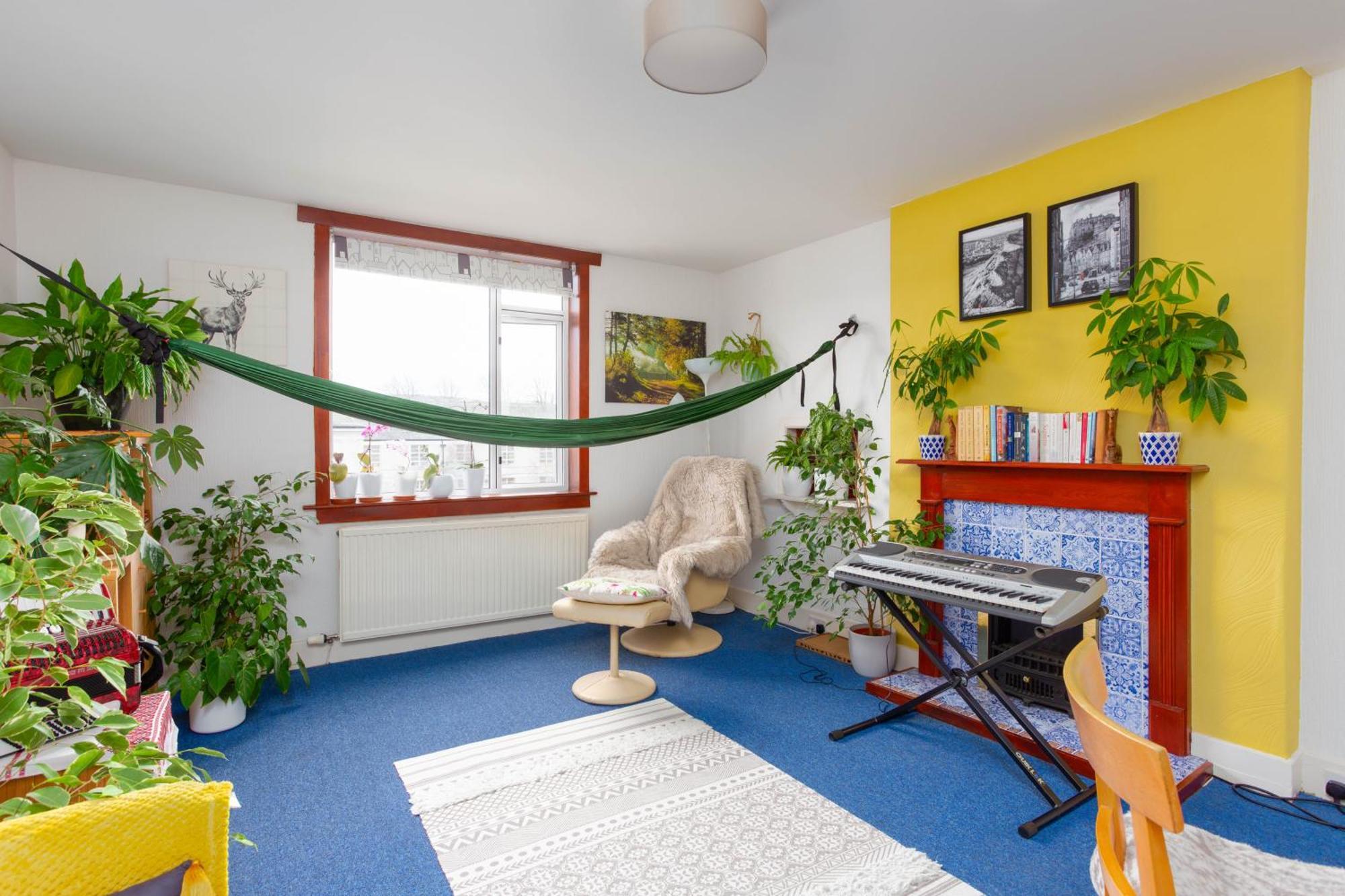 Bright & Spacious Double Room With Garden View- Close To Airport & City Centre Edimburgo Esterno foto